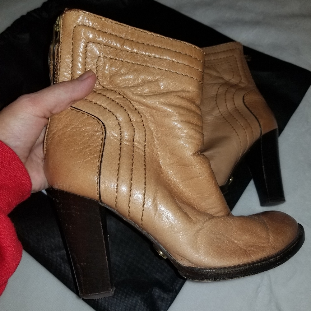 ❗🔥HOST PICK 🔥Chloe Lambskin Soft Ankle Boots❗ - Picture 2 of 9